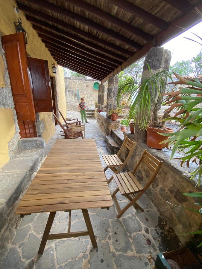 منزل الضيف Moya   في Casa Rural El Drago المظهر الخارجي الصورة